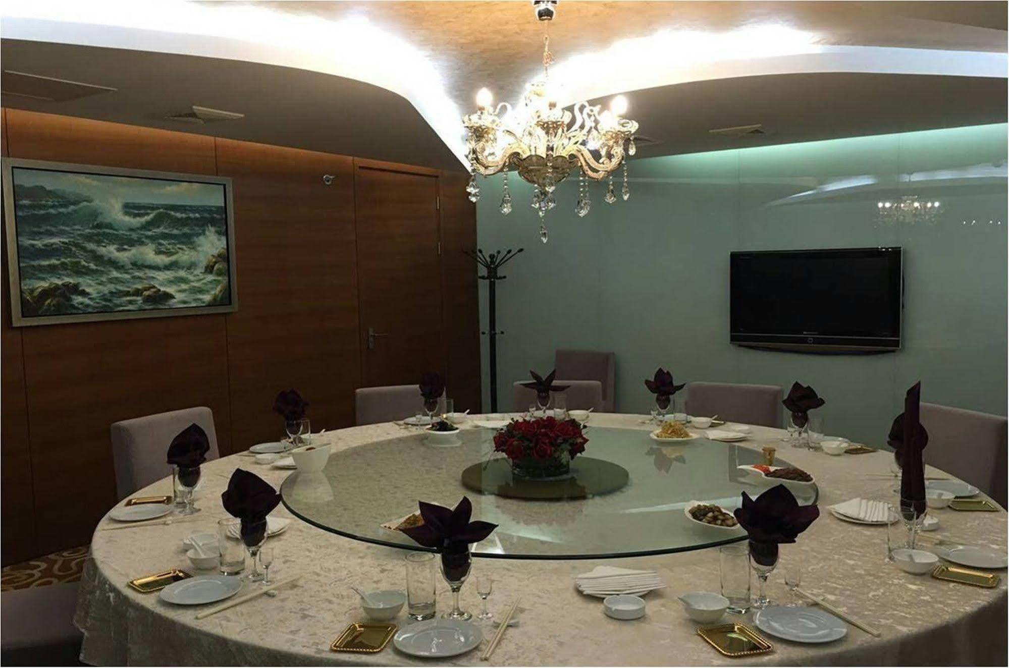 Holiday Inn Express Tianjin Binhai Buitenkant foto