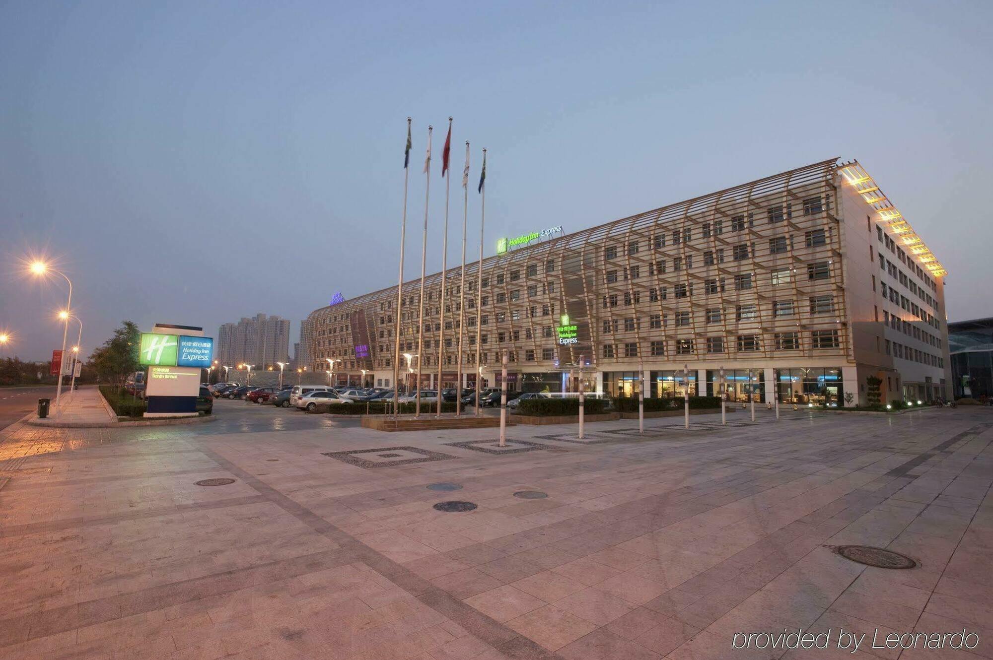Holiday Inn Express Tianjin Binhai Buitenkant foto