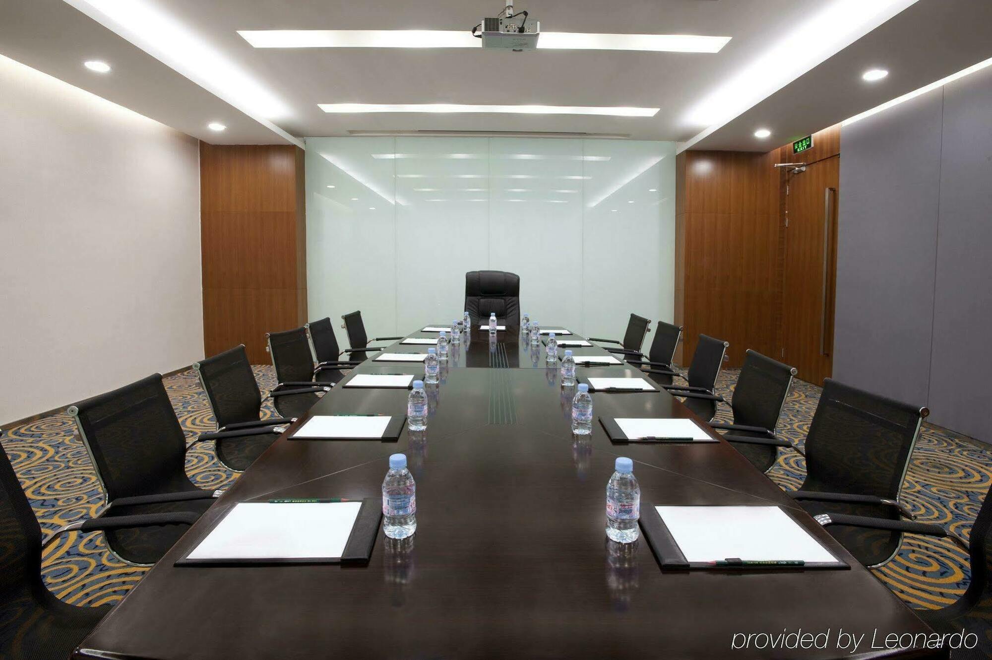 Holiday Inn Express Tianjin Binhai Buitenkant foto